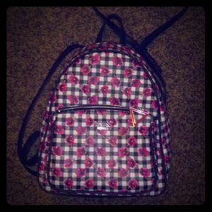 ✨Guess✨ mini backpack